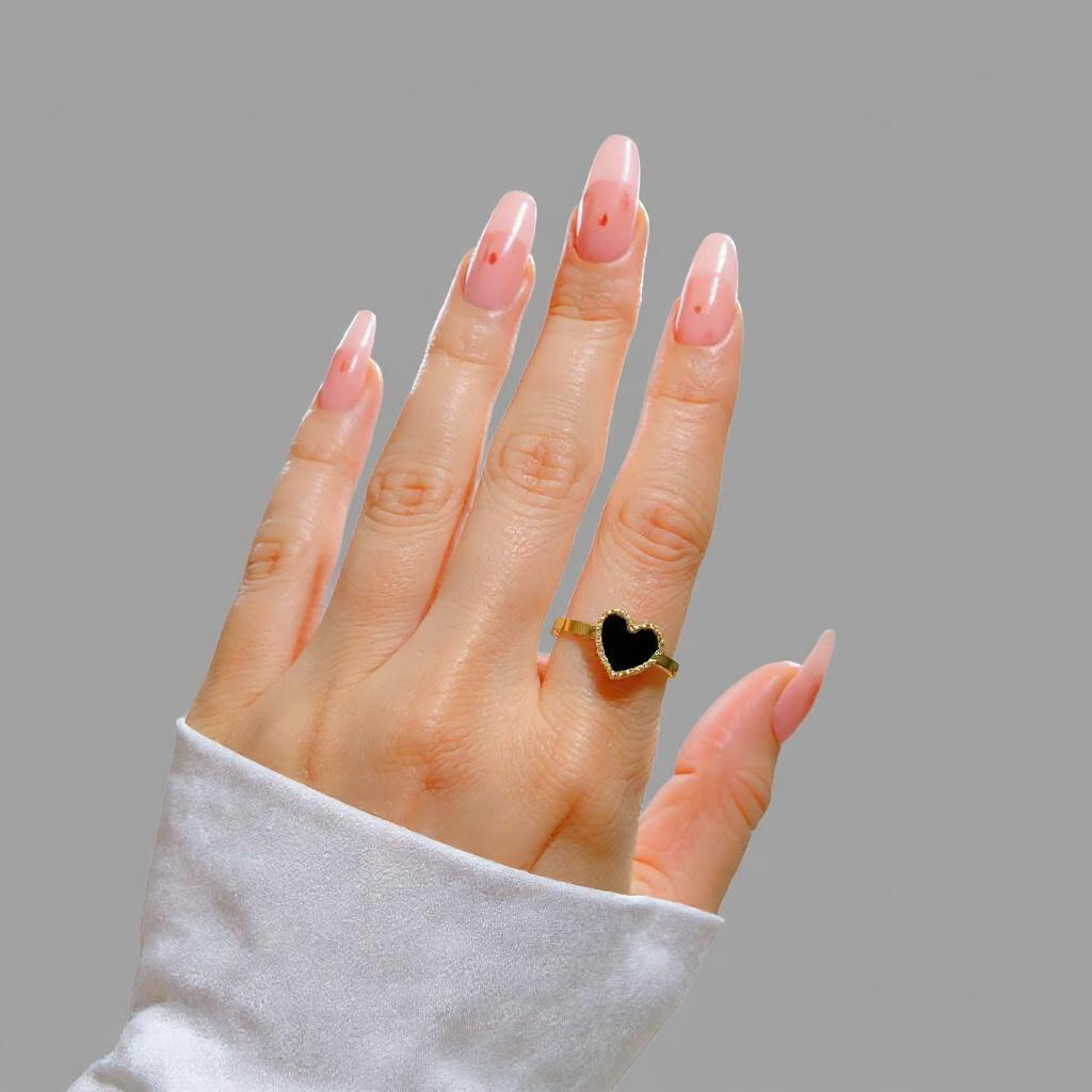 Nina Heart Ring