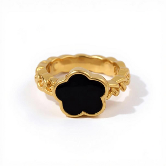 Nina Clover Ring
